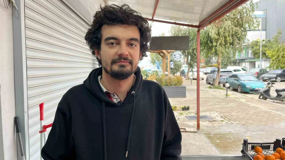 �zmir'deki korkun� cinayetin g�rg� tan��� konu�tu