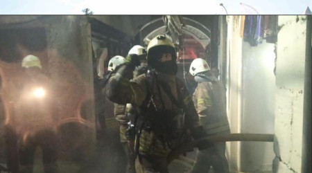 Kapalıçarşı'da çıkan yangın söndürüldü