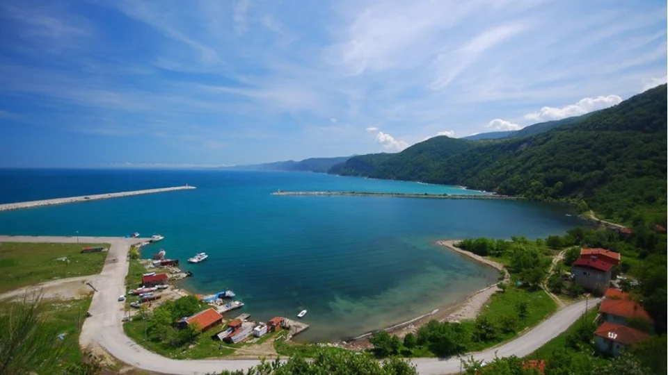 Karadeniz'in sakl� bah�esi: Ayanc�k��n k�kl� tarihi ve e�siz do�as�