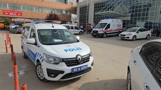 Kavgayı ayırmak isteyen amcasını yanlışlıkla vurdu