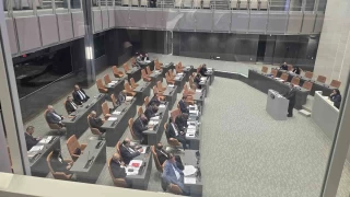 KKTC Meclisi'nde muhalif milletvekilleri oturumu terk etti