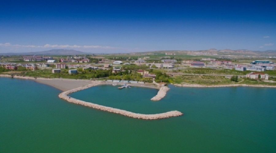 O �niversiteye 50 i��i al�nacak