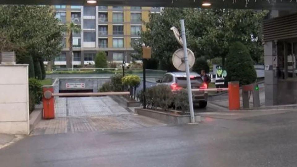 Otoparktan çalınan 30 milyon dolara ilişkin 2 gözaltı daha