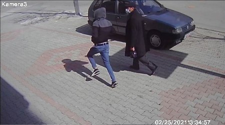 Polis olduğuna inandığı kişi tarafından dolandırıldı