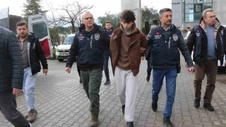 Sosyal medyada tan��t��� mobilya ustas�n� �ld�ren gen� tutukland�