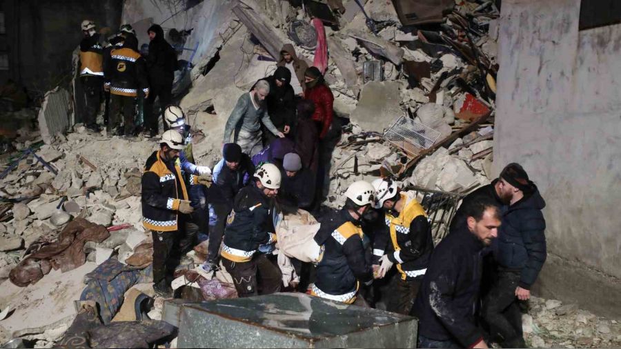 Suriye'de depremdeki can kaybı 570'e yükseldi