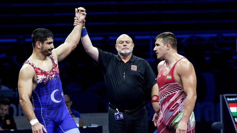 Taha, bronz madalya ile kotay� kapt� 