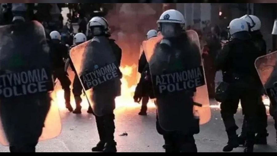 Taraftar kavgas�nda 1 ki�i �ld�