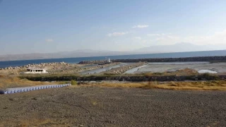 Van Glnde sular 3 kilometre ekildi