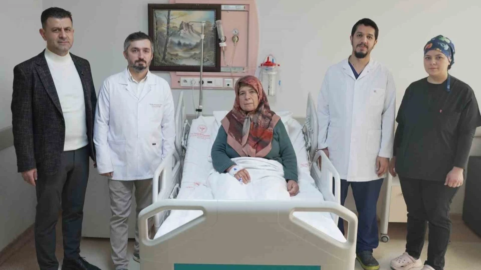 2 kilogram� a�an dev t�m�r ba�ar�yla ��kar�ld�