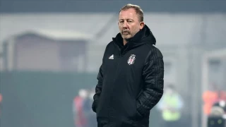 Beşiktaş’ta Sergen Yalçın istifa mı etti?