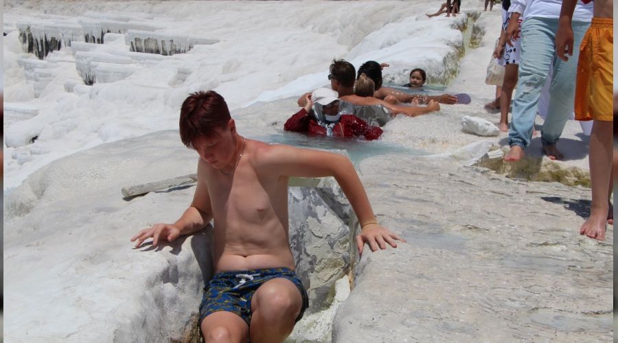 Beyaz cennette umutlar bayrama kald�