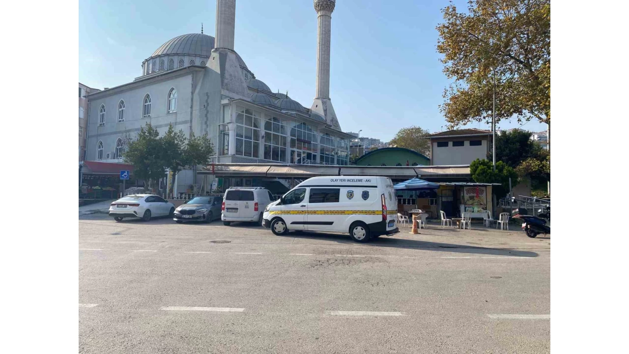 Cami tuvaletinde pheli lm