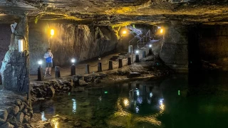 Cehennemaz Maaralar: Mitolojinin kalbinde bir yolculuk
