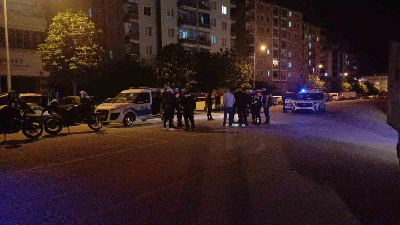 Çorum'da dünürler arasında silahlı kavga: Baba ve oğul yaralandı