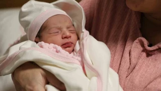 Elaz��'da yeni y�l�n ilk dakikalar�nda 4 bebek d�nyaya geldi