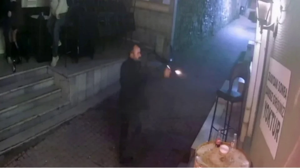 Ere�li'de e�lence mekan�na 14 �ubat gecesi d�zenlenen silahl� sald�r�da 2 ki�i yaraland�