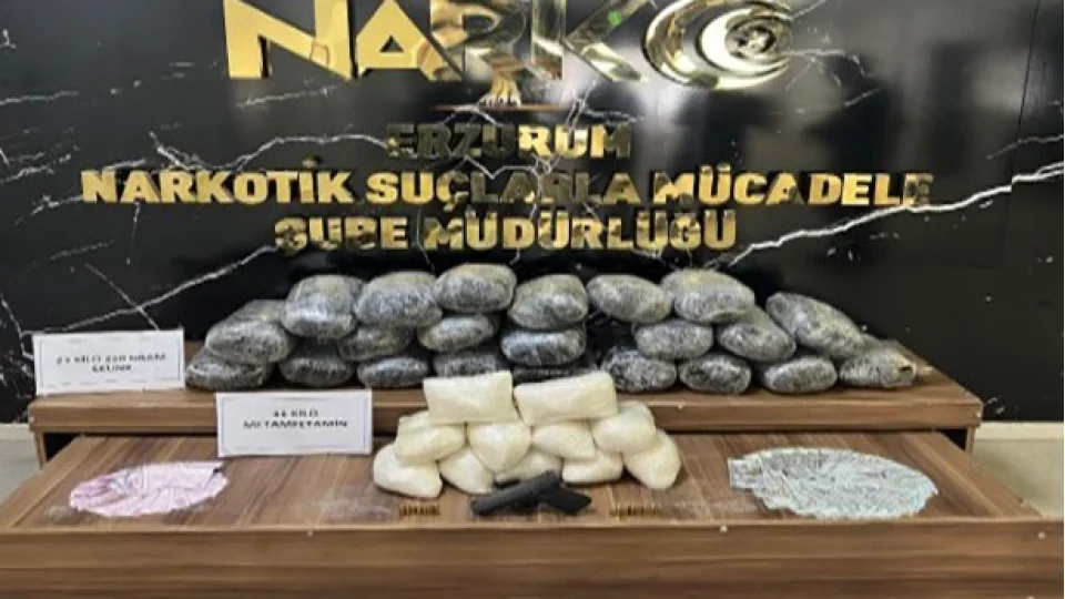 Erzurum'da 23 kilo skunk ve 11 kilo metamfetamin ele ge�irildi