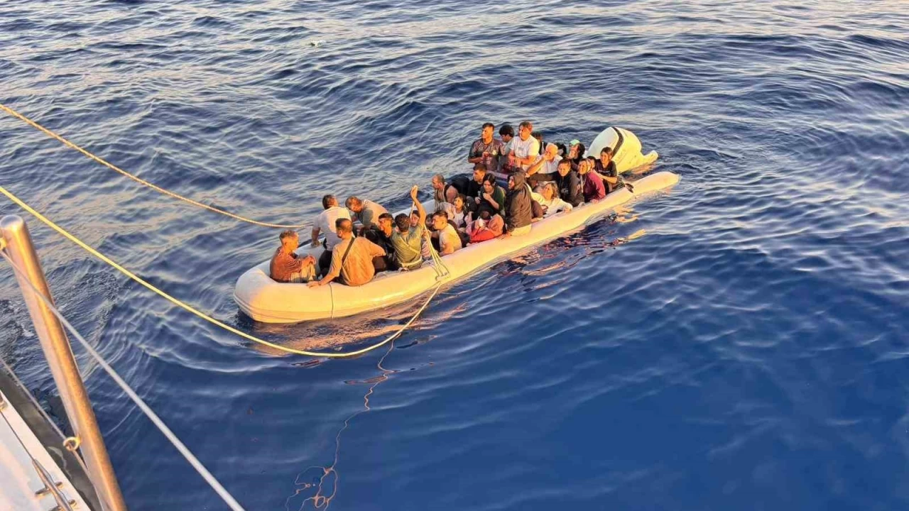 zmir'de Afgan uyruklu 43 kaak gmen yakaland