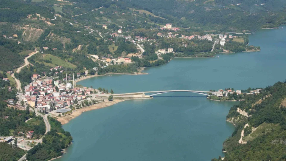 Karadeniz�in sakl� cenneti: Ayvac�k