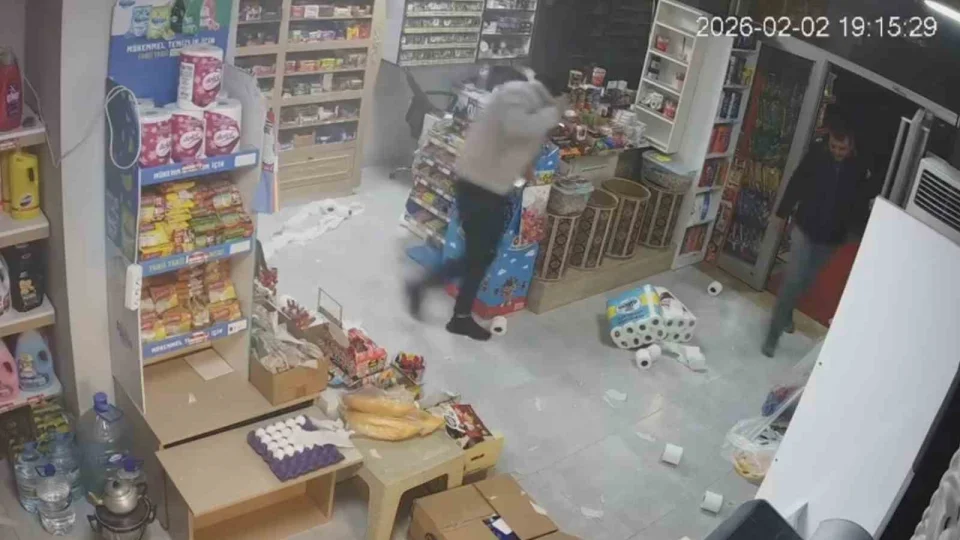 Market dolab� bomba gibi patlad�