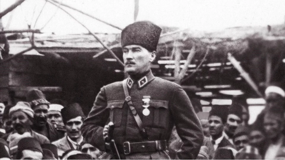 Mustafa Kemal ile hareket d�nemi