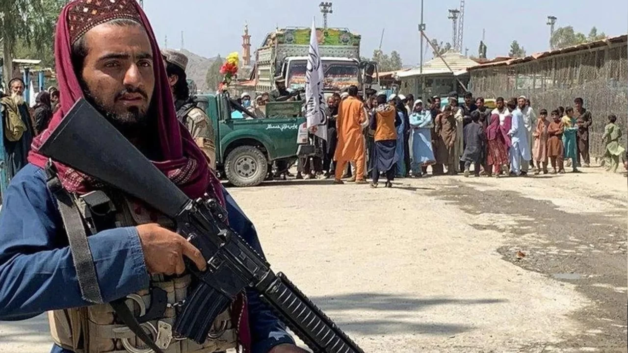 Pakistan'daki airet atmalarnda l says 130'a ykseldi 