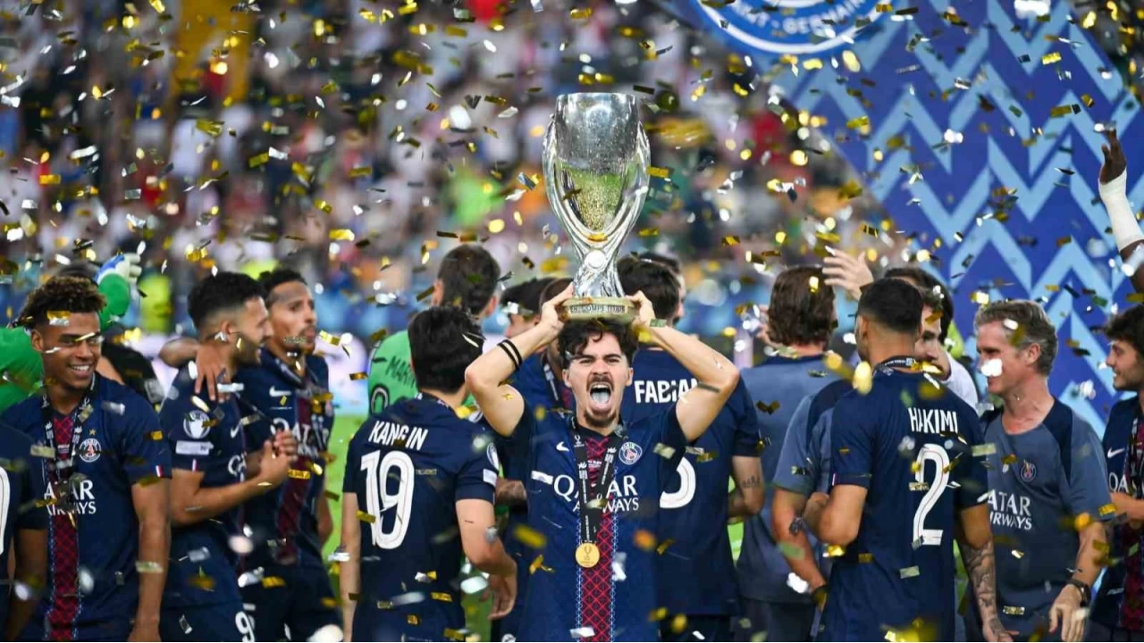 Paris Saint-Germain, S�per Kupa'y� ilk m�zesine g�t�rd�