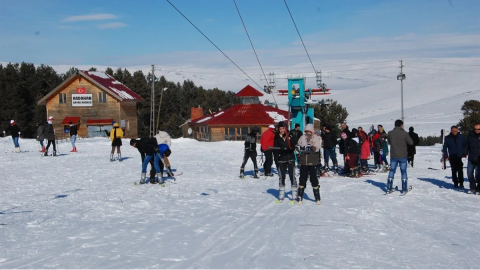 Yaln�z�am Yaylas� ve Kayak Merkezi: Yaz-k�� do�aseverlerin adresi