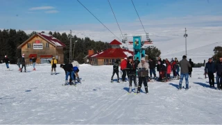 Yalnızçam Yaylası ve Kayak Merkezi: Yaz-kış doğaseverlerin adresi