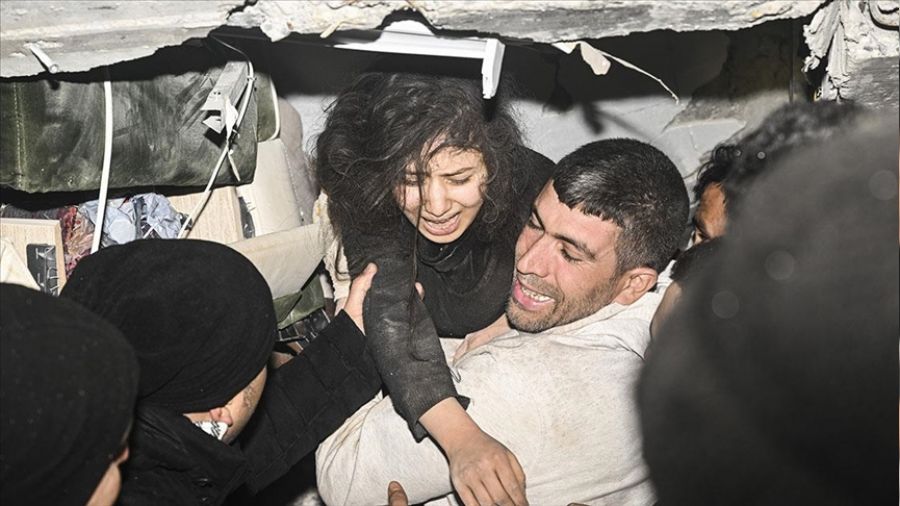 17 saat sonra kurtarıldılar