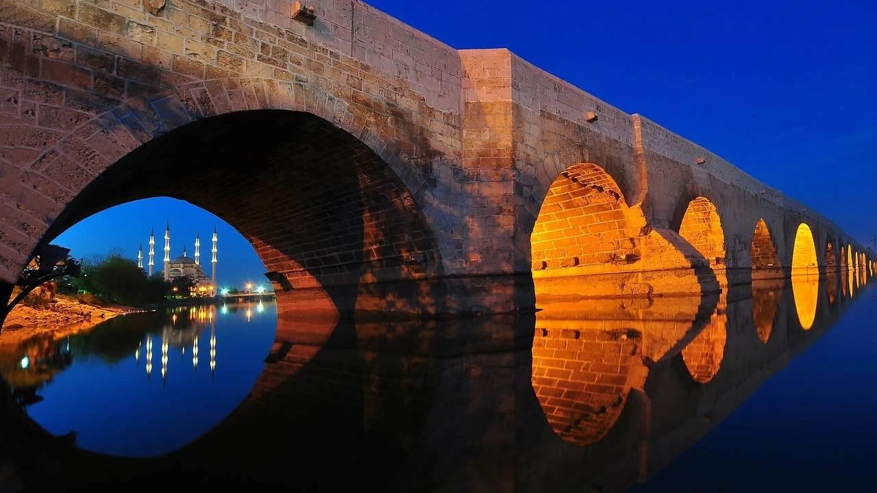 Adana'nn zamanda direnen sembol