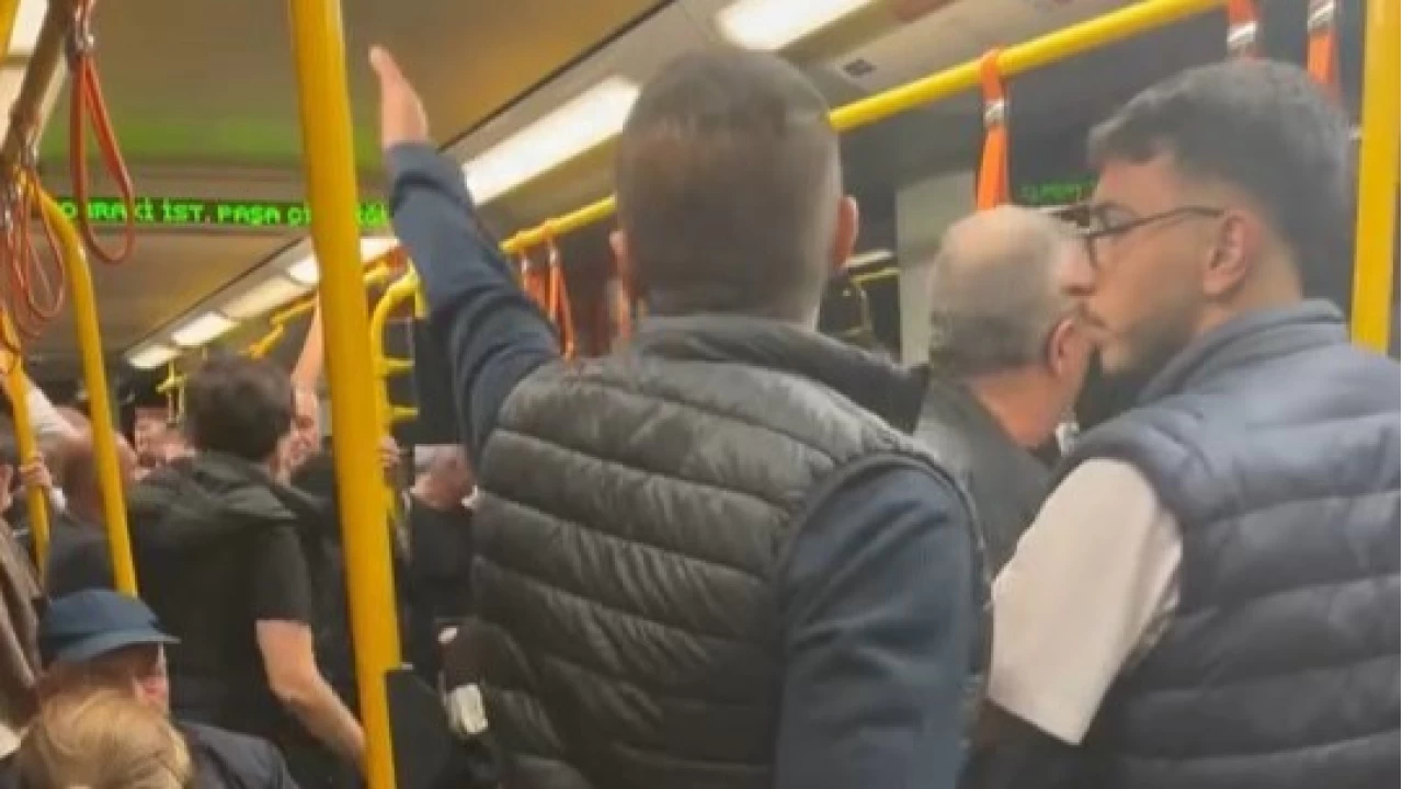 Alkollü olduğu iddia edilen kişi metroyu birbirine kattı