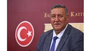 CHP Ni�de Milletvekili �mer Fethi G�rer, "�ift�i bor�lar�ndan dolay� cezaevine girme tedirginli�i ya��yor. �ift�i �ekle, besici yemle u�ra��yor" dedi�
