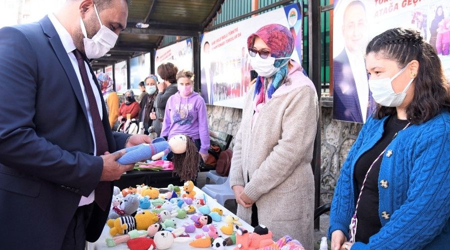 El emeği ürünlerini Sevgililer Günü için sergilediler