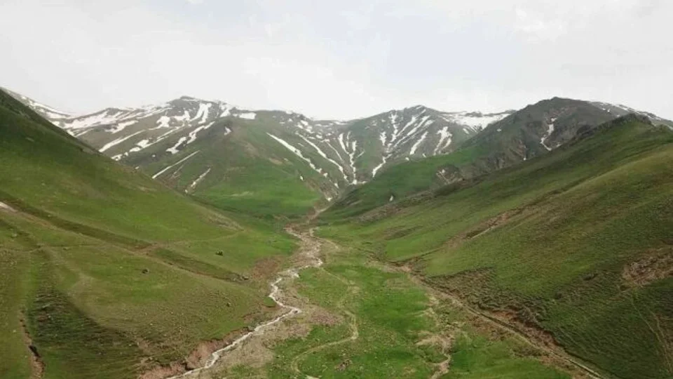 I�d�r��n sessiz devi: Zor Da���n�n g�lgesinde bir yolculuk