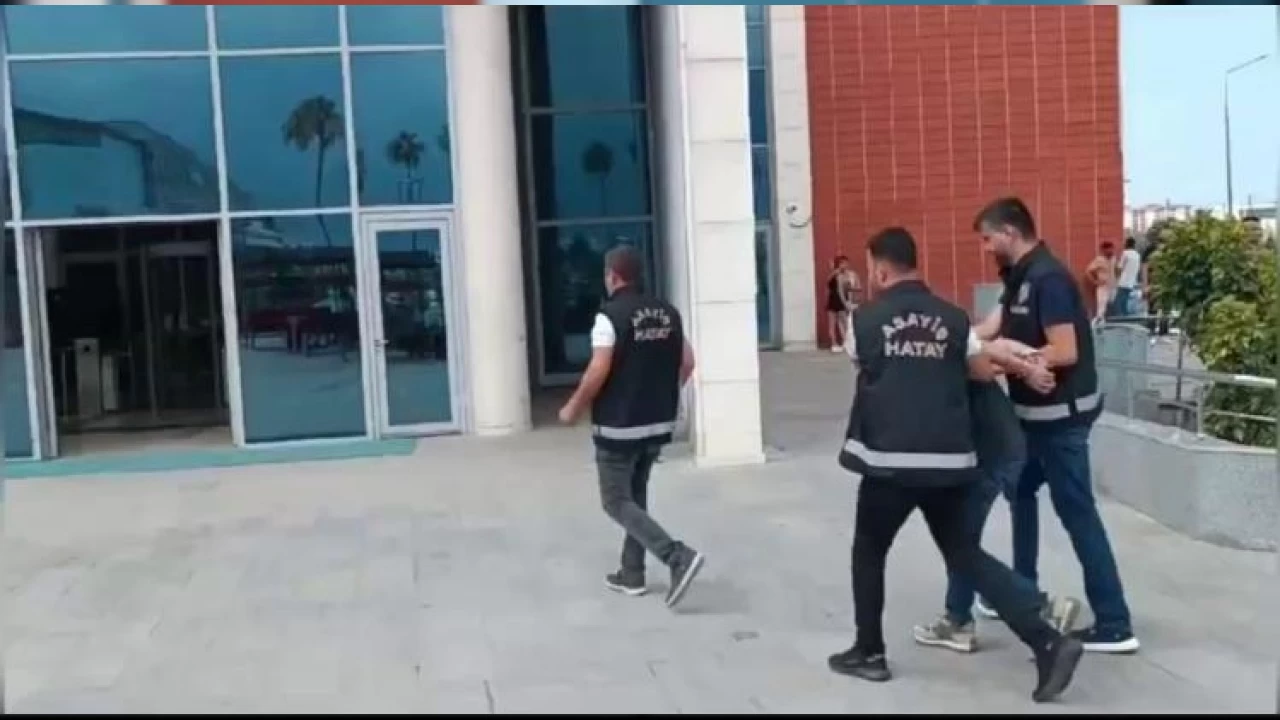 Kadn sopayla dverek ldren ahs, ald ziynet eyalaryla birlikte yakaland