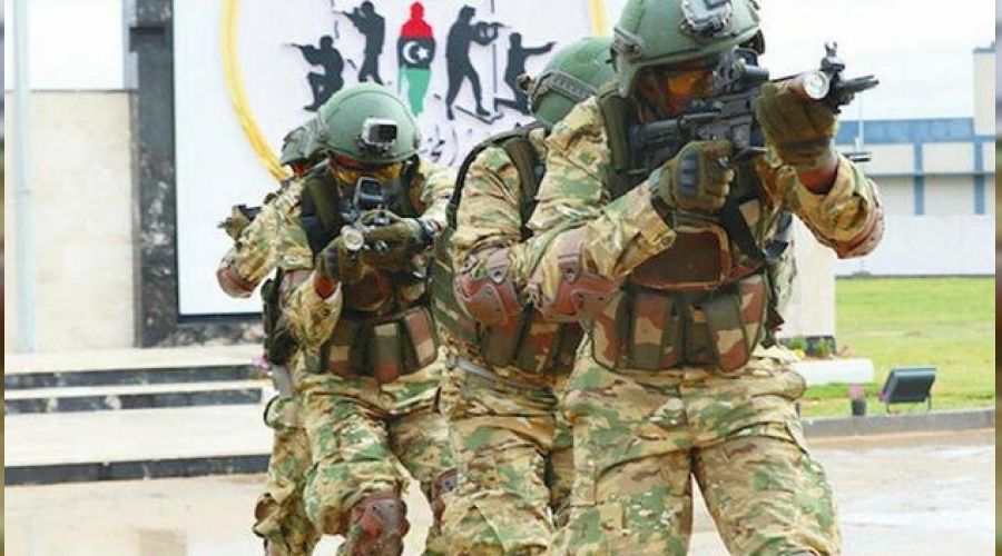 Libya, �ad s�n�r�nda �nlemlerini art�r�yor