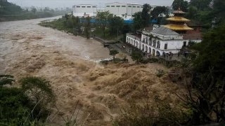 Nepal'de iddetli yalarn yol at afetlerde 22 kii hayatn kaybetti