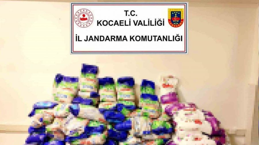 Sahte deterjan �reten i� yerlerine jandarmadan operasyon