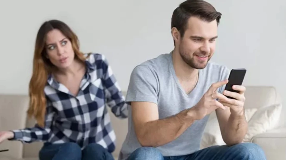 Sosyal medya yuva y�k�yor