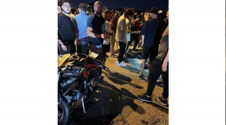 'U' dönüşü yapan otomobile motosiklet çarptı: 1 ölü