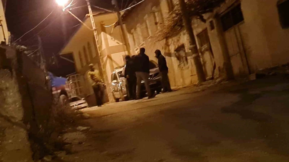 Burdur'da uzman �avu�un silah�ndan ��kan kur�unla bir �ld�