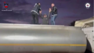 Diyarbak�r'da at�k tankeri i�inde 32 ka�ak g��men yakaland�