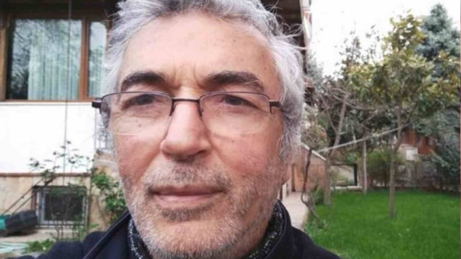 Ecel denizde yakaladı