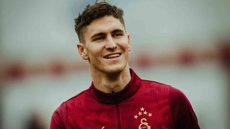 Galatasaray, �aykur Rizespor ma�� haz�rl�klar�na ba�lad�