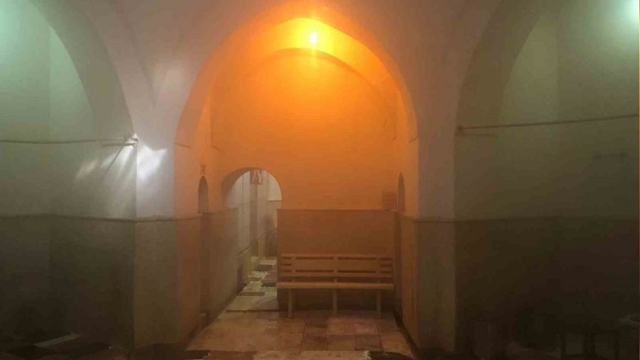 Gaziantep'te 600 y�ll�k tarihi hamam depreme meydan okudu