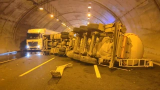 Kuzey Marmara Otoyolu'nda tanker devrildi