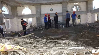 Adıyaman'da cami kubbesi çöktü: 5 yaralı