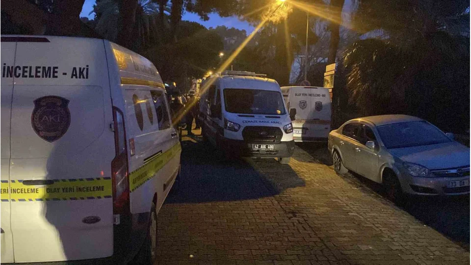 Ayd�n'da ya�l� �ift evlerinde b��aklanarak �ld�r�lm�� halde bulundu